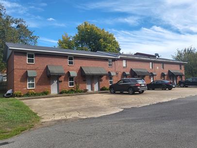 203 Cemetery Street, Apt. 1