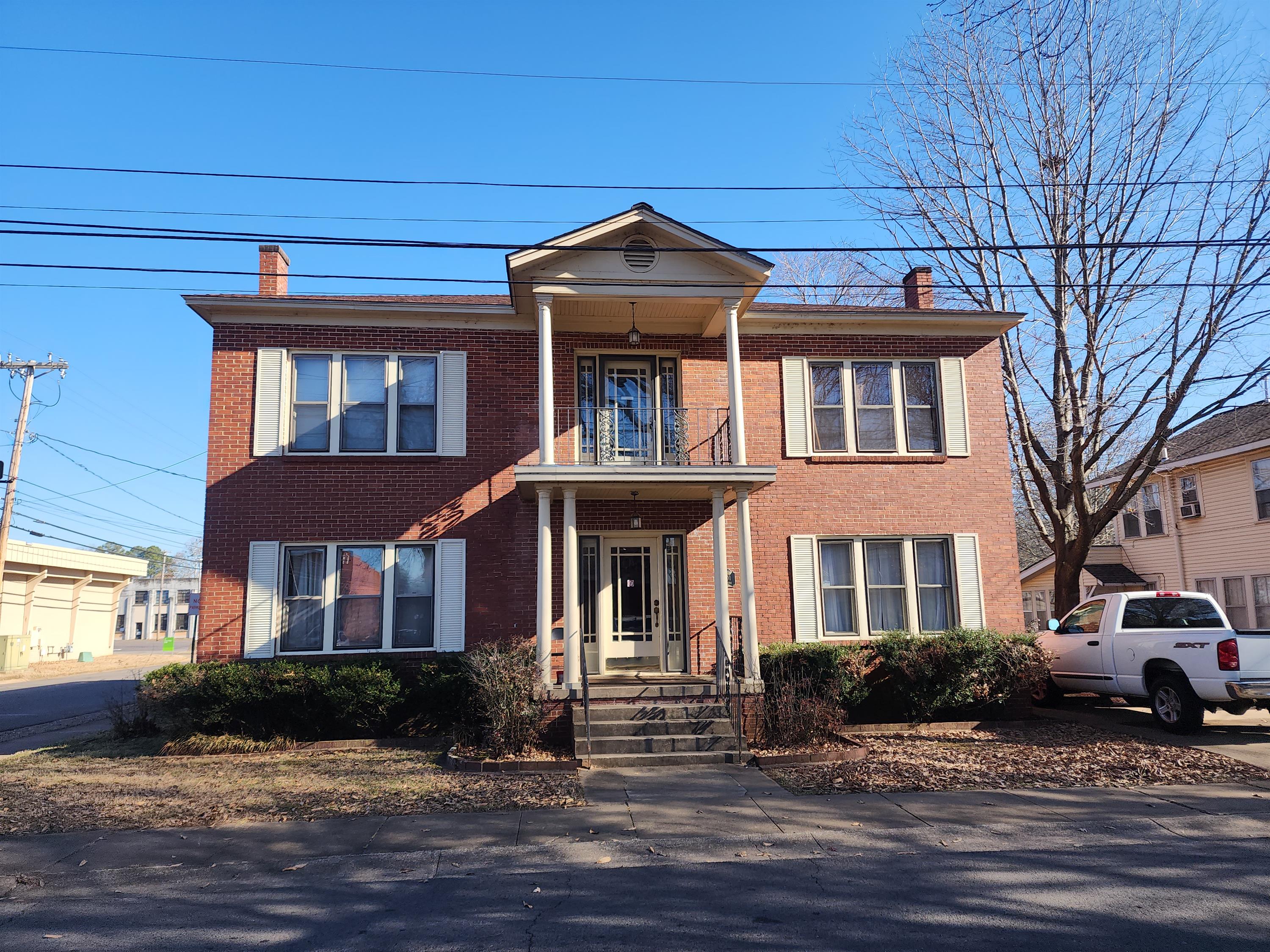 Property main image