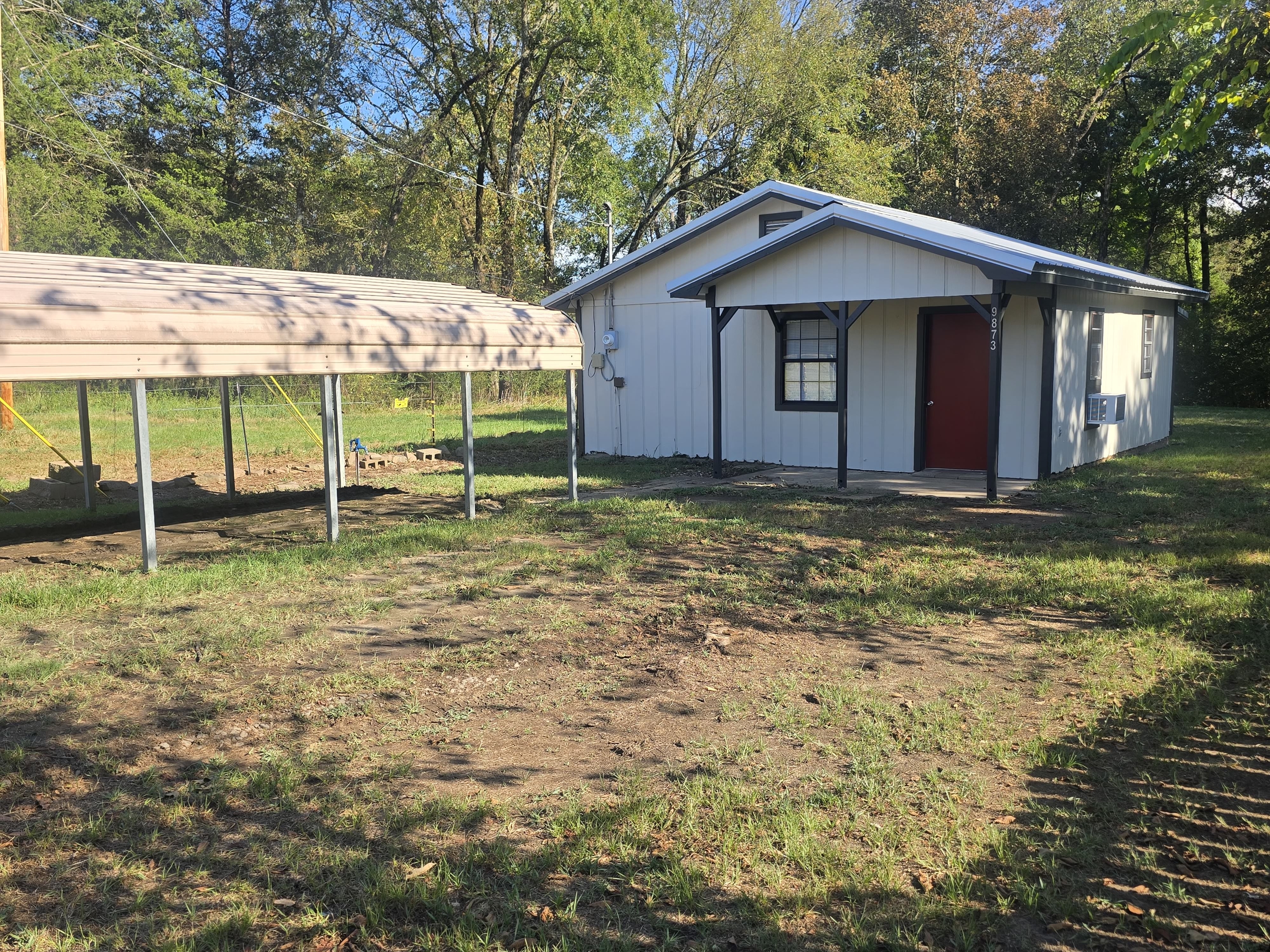 9873 Hwy 352