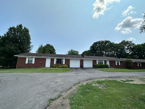 311 McKennon Ct