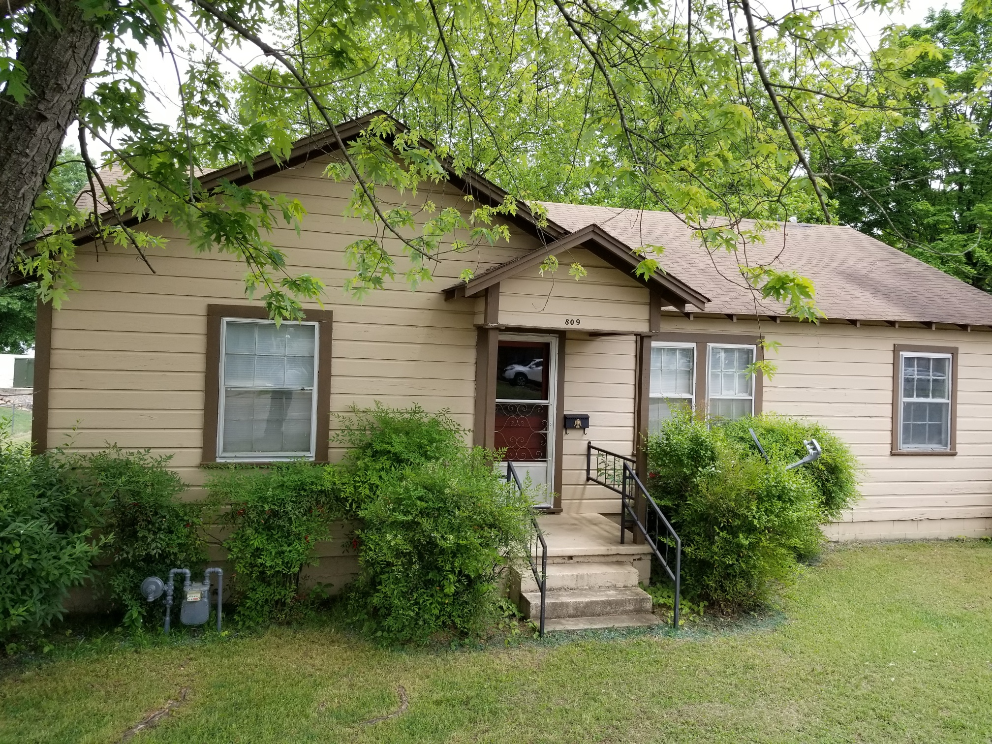 Property main image